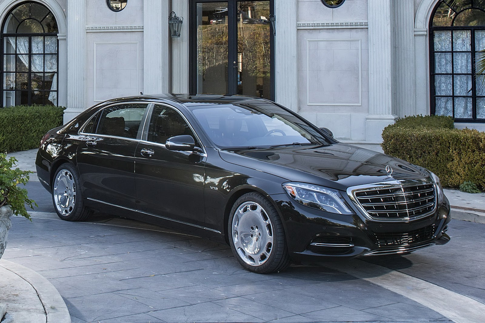 mercedes-maybach-s600-01