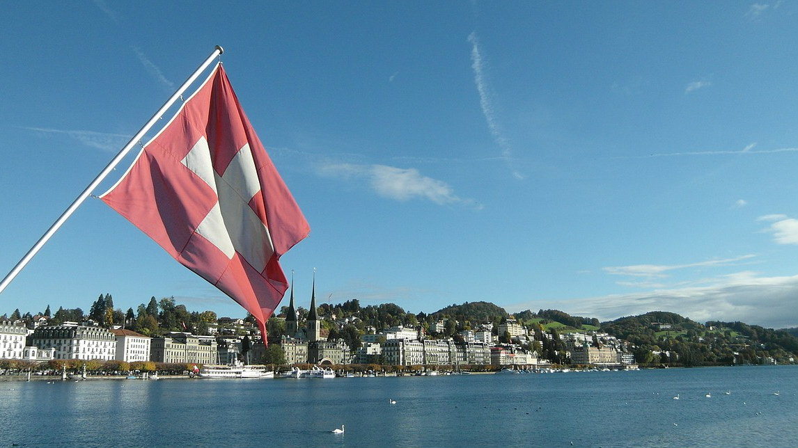 Swiss-flag-Switzerland-source-Pixabay-Werni