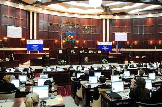 Azerbaijani Parliament Demands Visa-Free Travel to EU for&nbsp;Citizens