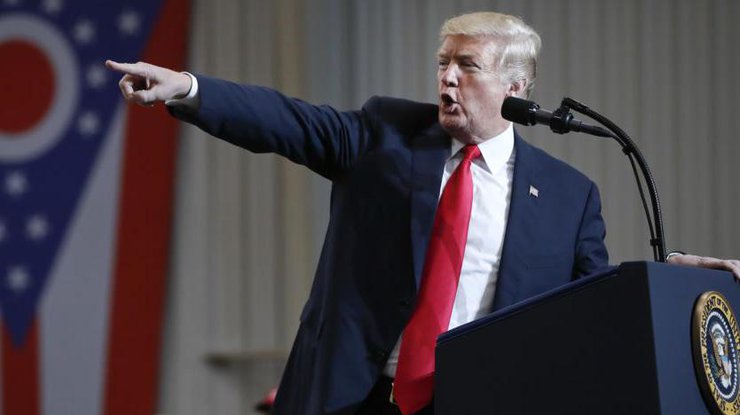 eto-ego-vina-tramp-obvinil-obamu-foto-ar_rect_38183907c54d71919560c31a2aaa8775