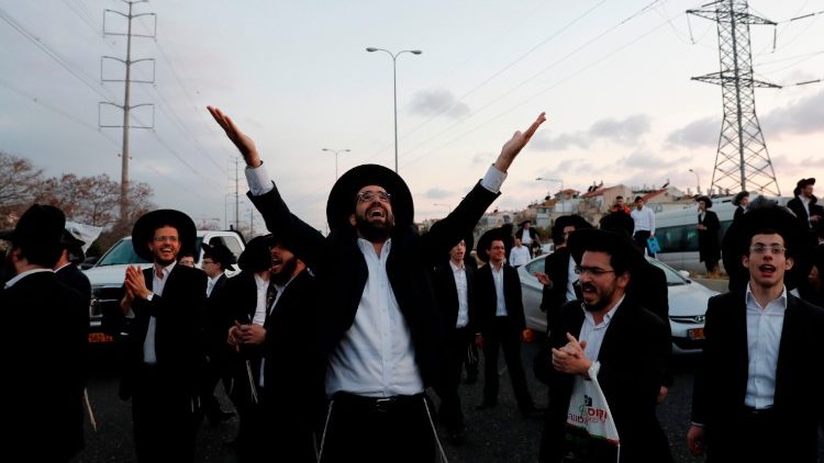 60 армян избили двух евреев до потери&nbsp;сознания