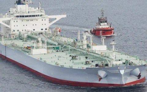 “Sanctioned Tanker Fleet Meets Resistance at Adani Ports as Global Pressure&nbsp;Mounts”